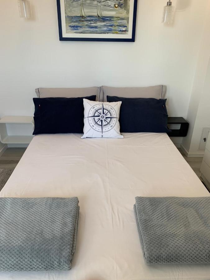 Apartments Lota Кострена Екстериор снимка