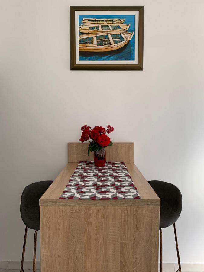 Apartments Lota Кострена Екстериор снимка